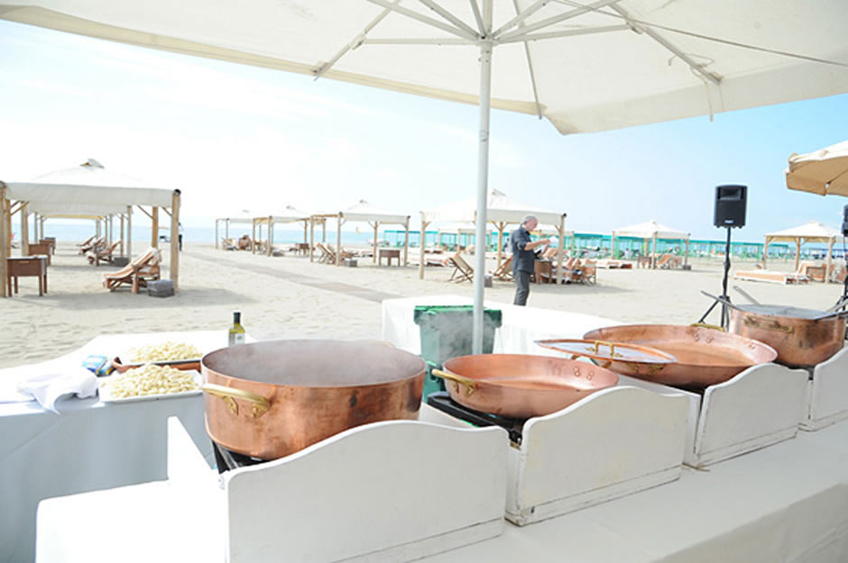 Estate a Forte dei Marmi dove il Bagno La Fenice è un punto di riferimento